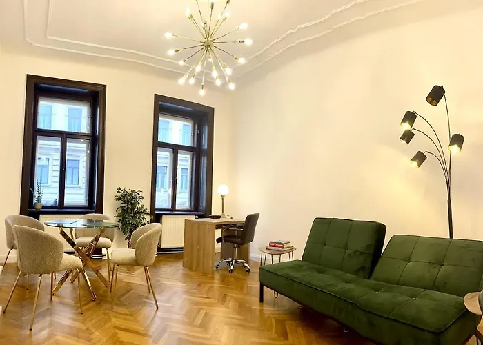 Altbau Juwel - 10 Min Zu Fuss Zum Schloss Belvedere