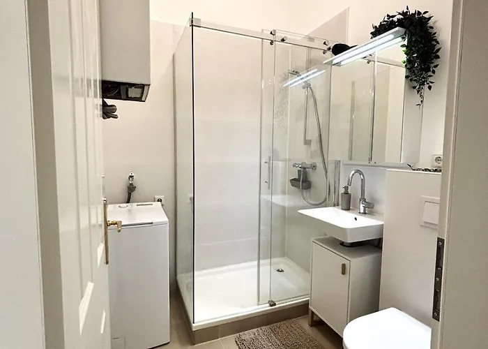 Altbau Juwel - 10 Min Zu Fuss Zum Schloss Belvedere * Vienna