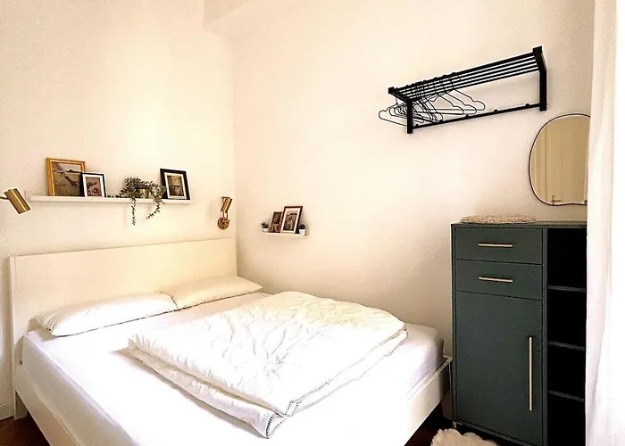 Altbau Juwel - 10 Min Zu Fuss Zum Schloss Belvedere