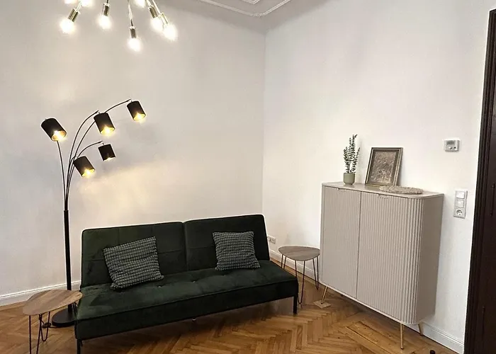 Altbau Juwel - 10 Min Zu Fuss Zum Schloss Belvedere Διαμέρισμα