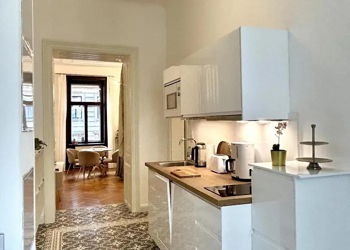 Διαμέρισμα Altbau Juwel - 10 Min Zu Fuss Zum Schloss Belvedere Βιέννη